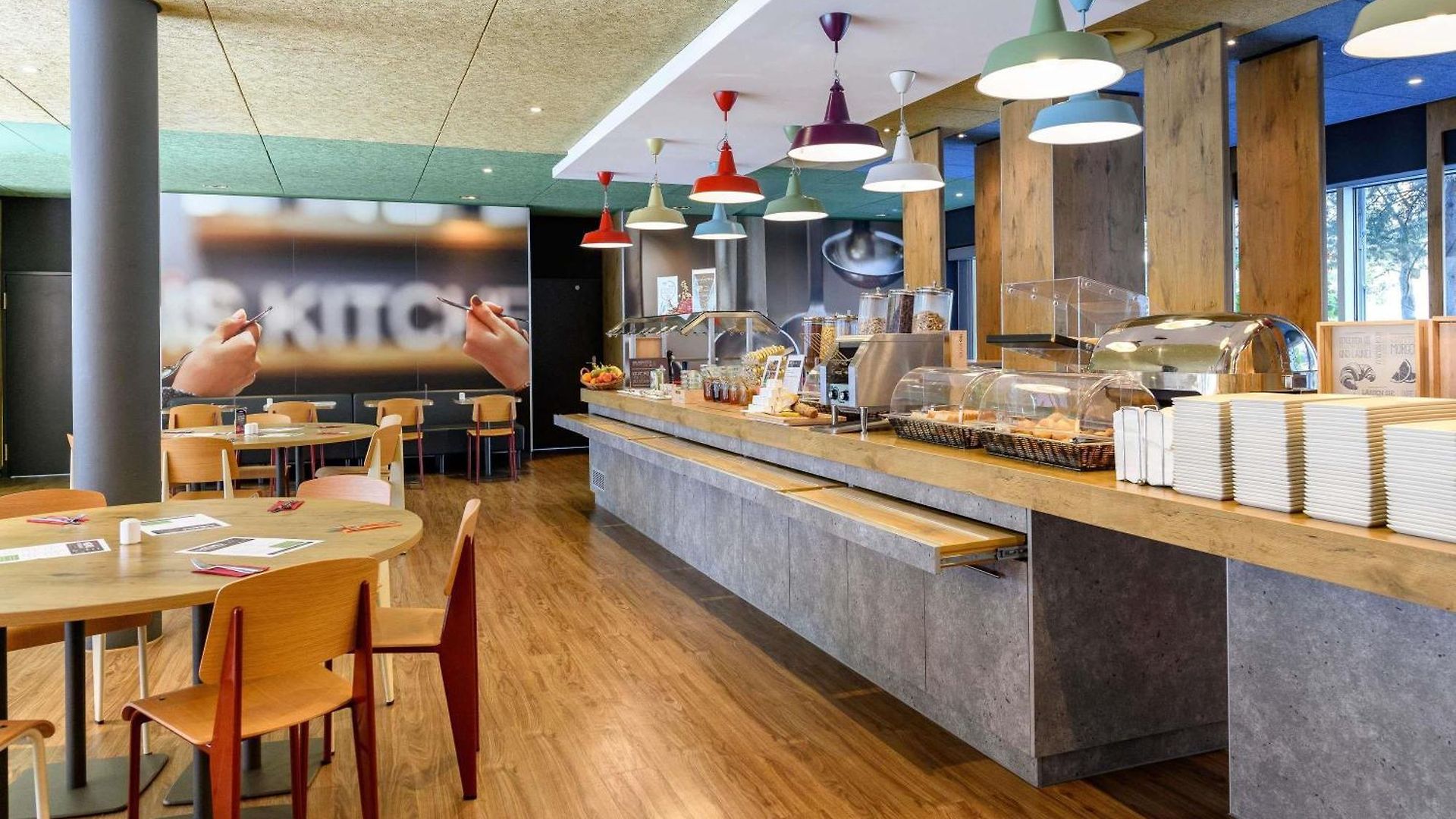 Ibis West Hotel 3*