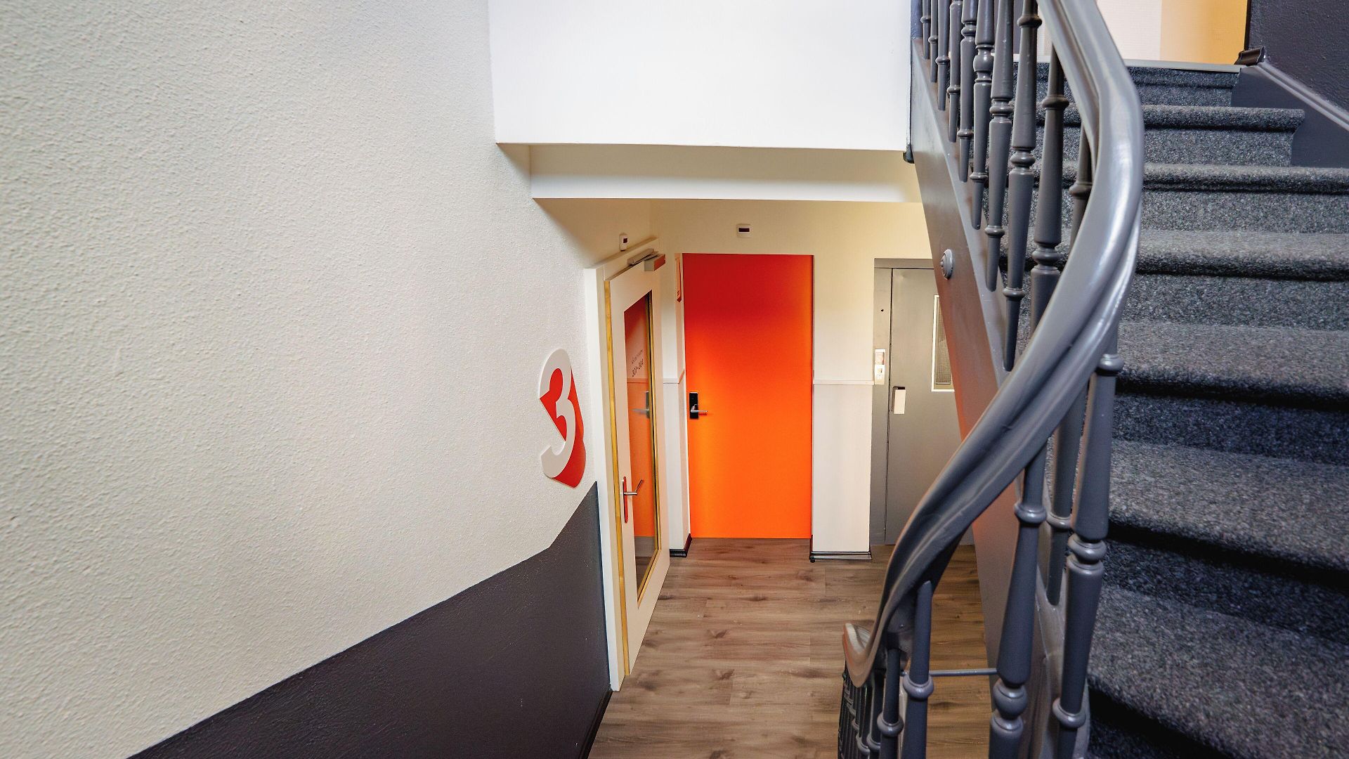 Easyhotel Main Station Hotel Zurich