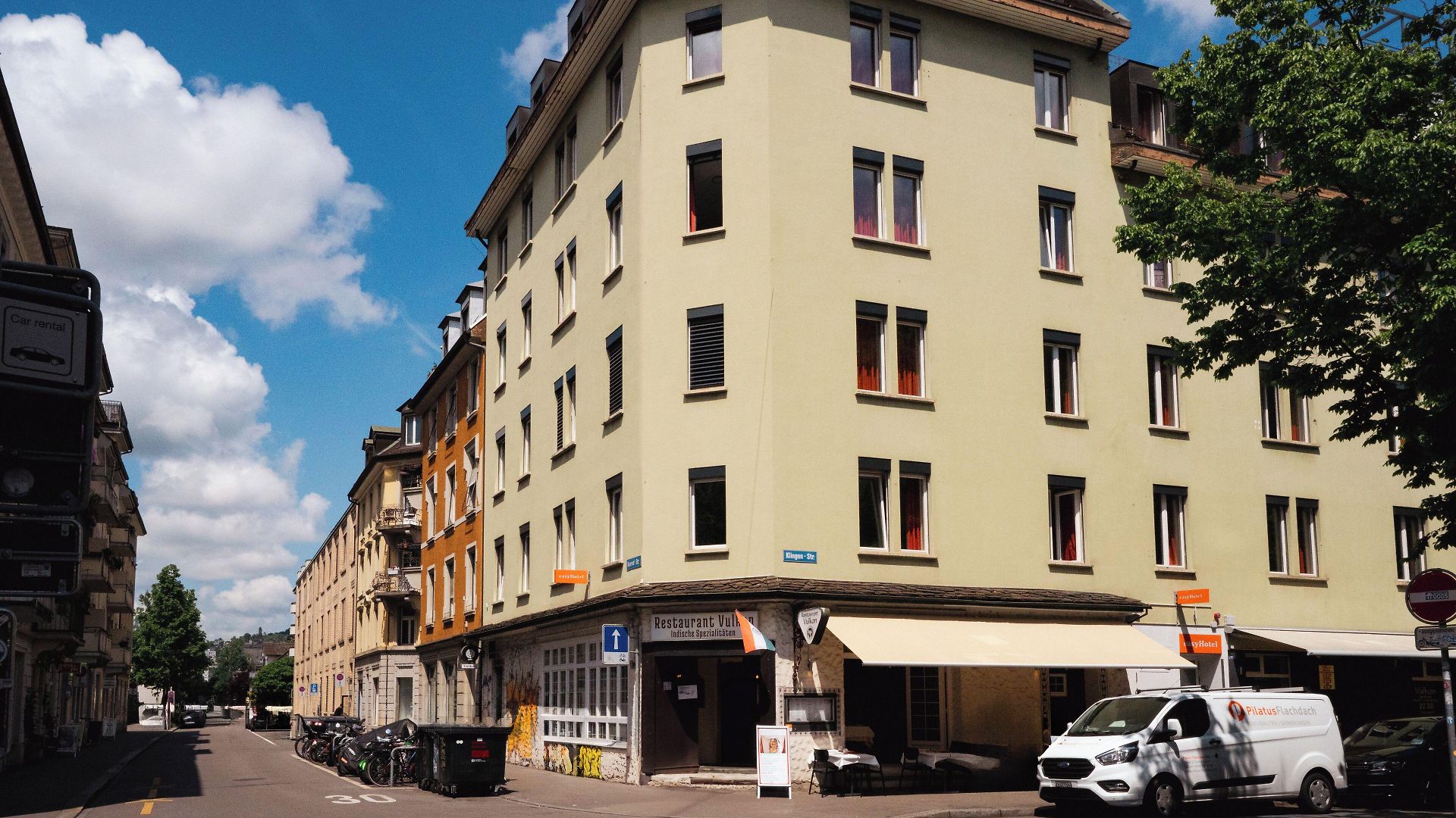 Easyhotel Main Station
