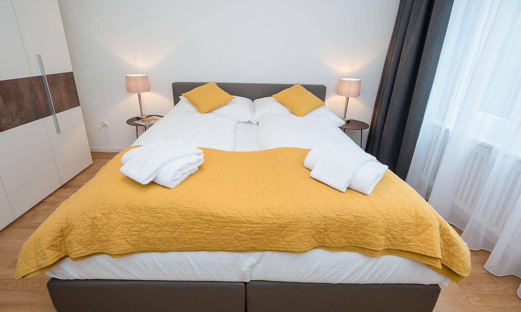 Furnished Homes *