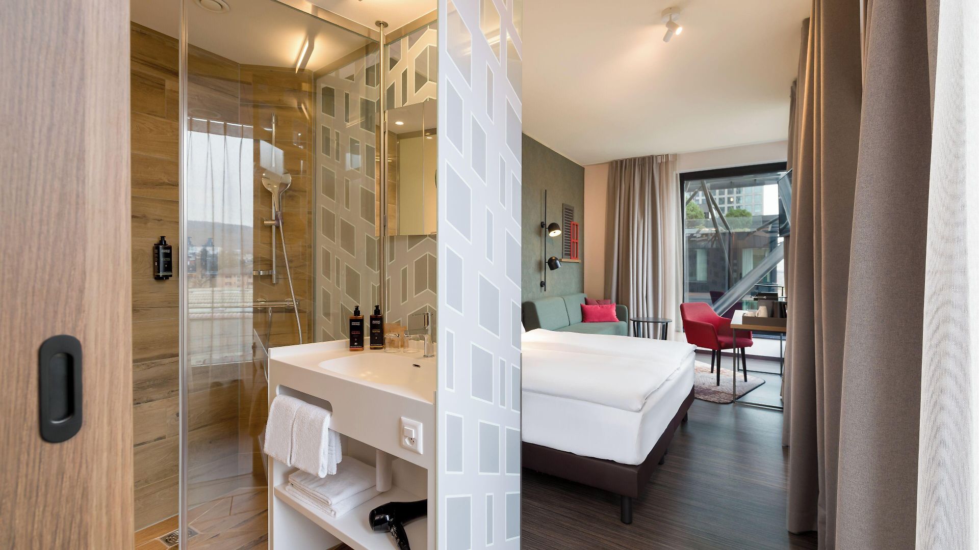 Mercure Hotel 4*