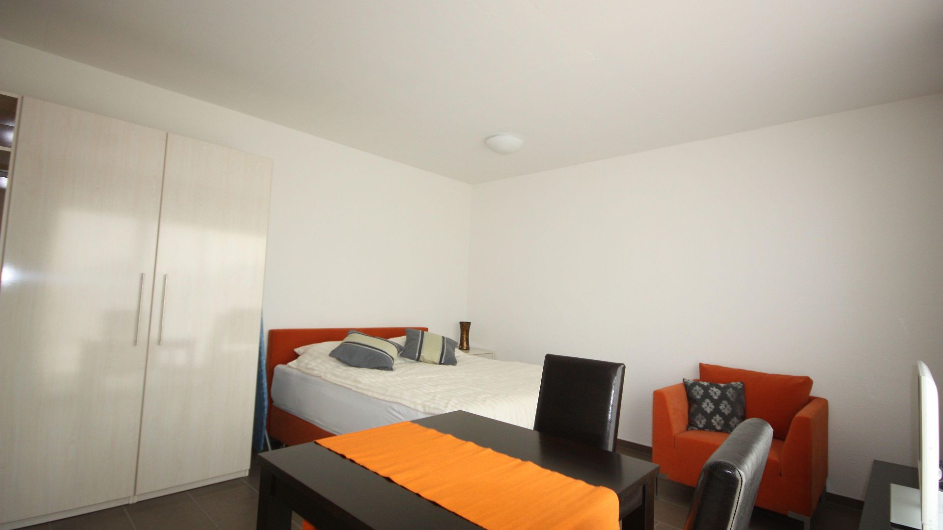 Apartment Swiss Star Oerlikon Lodge - Self Check-In *