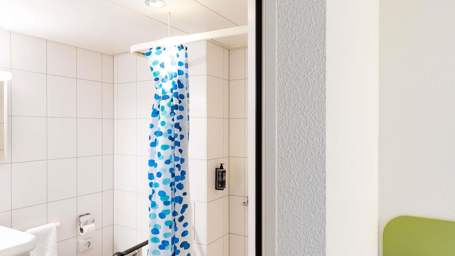 Ibis Budget West