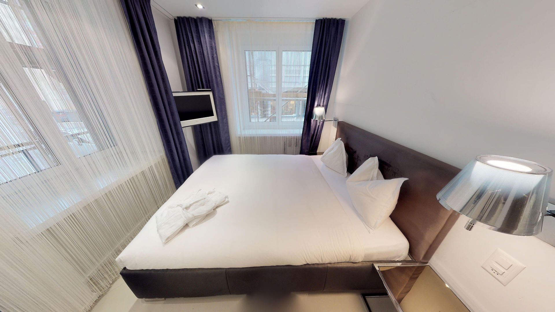Visionapartments Zweierstrasse - Self Check-in