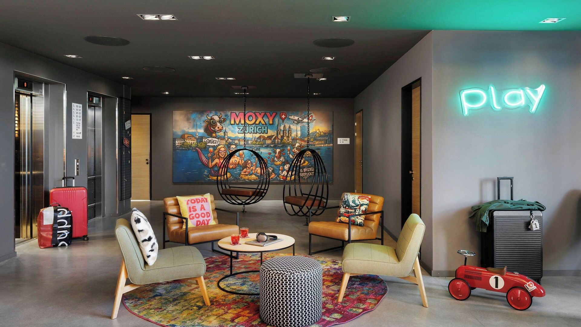 Moxy Hotel 3*