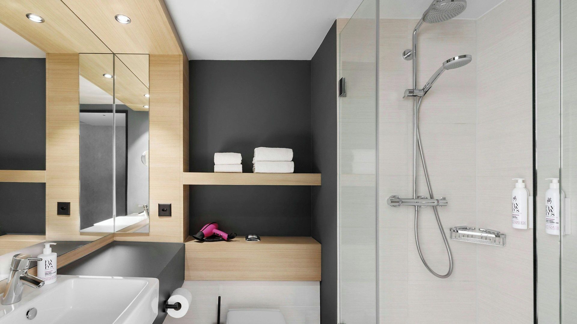 Moxy Hotel