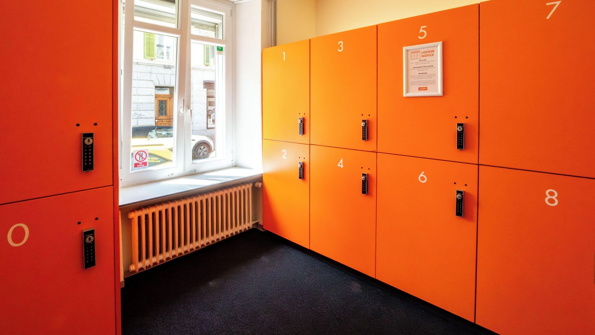 Easyhotel Centre 2*