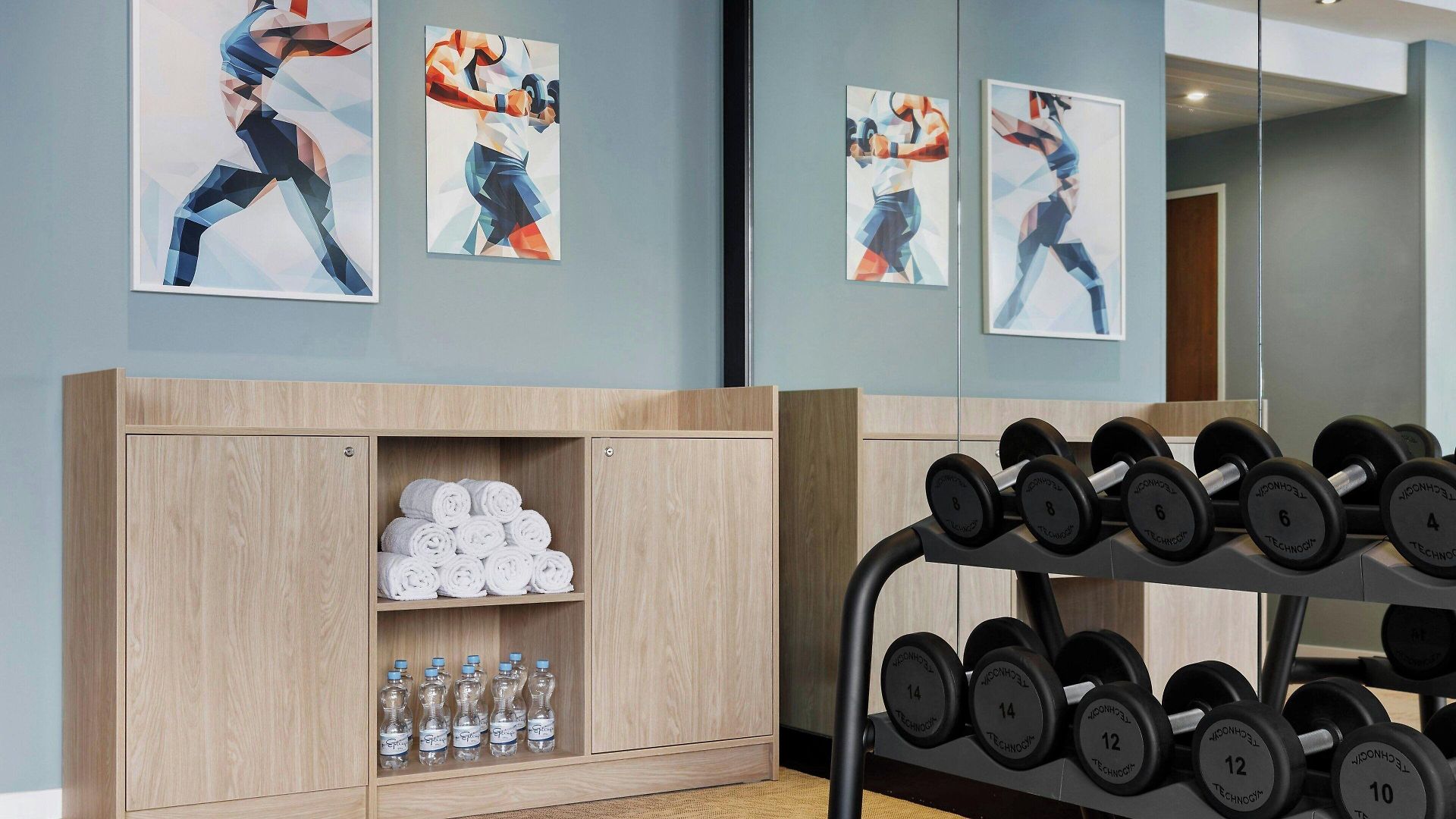 Courtyard By Marriott North 4*