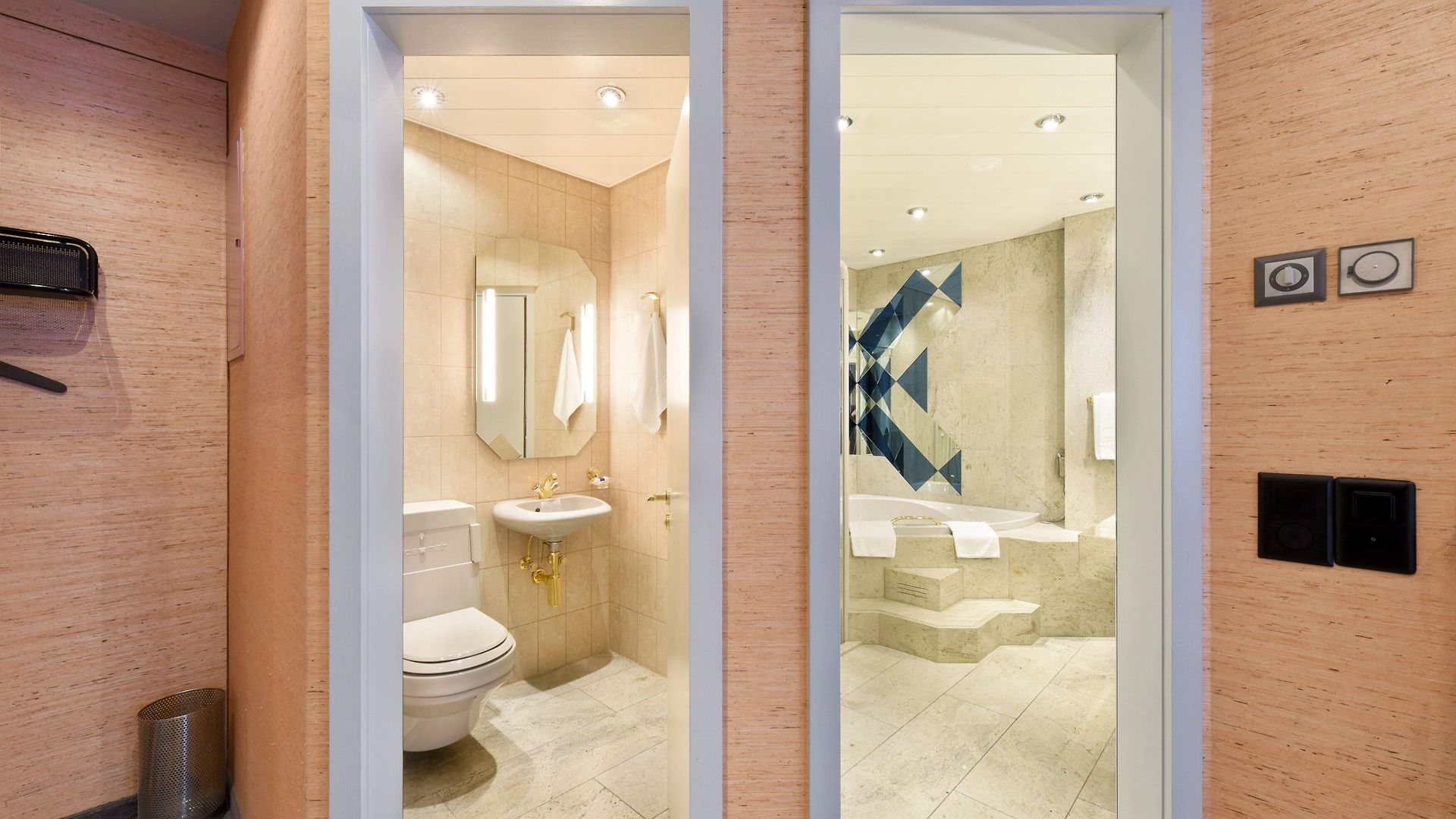 Hotel Glaernischhof By Trinity 4*