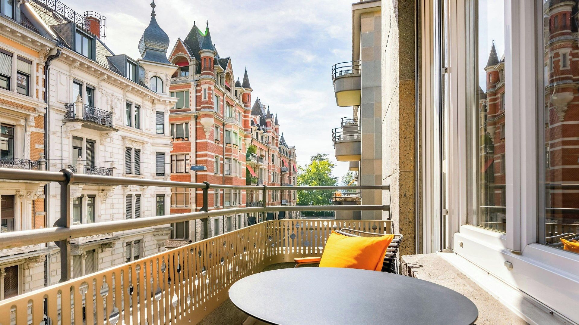 Hotel Neues Schloss Privat Zurich, Autograph Collection Zurich