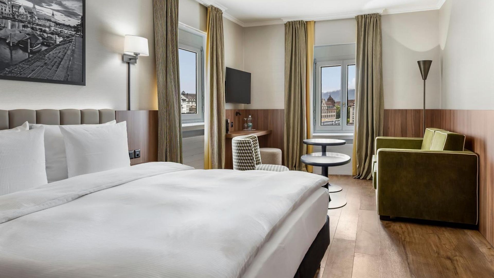 Hotel Plaza 4*