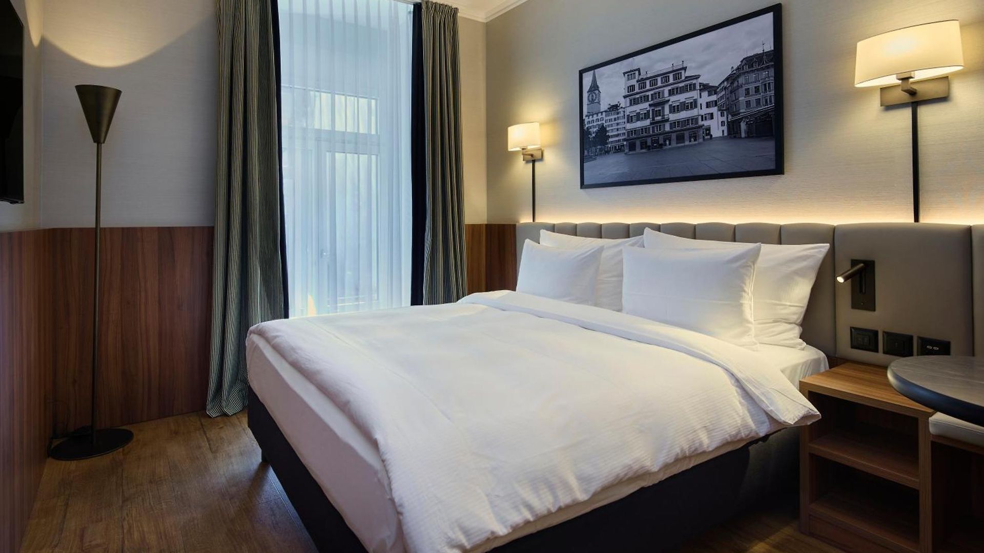 Hotel Plaza 4*