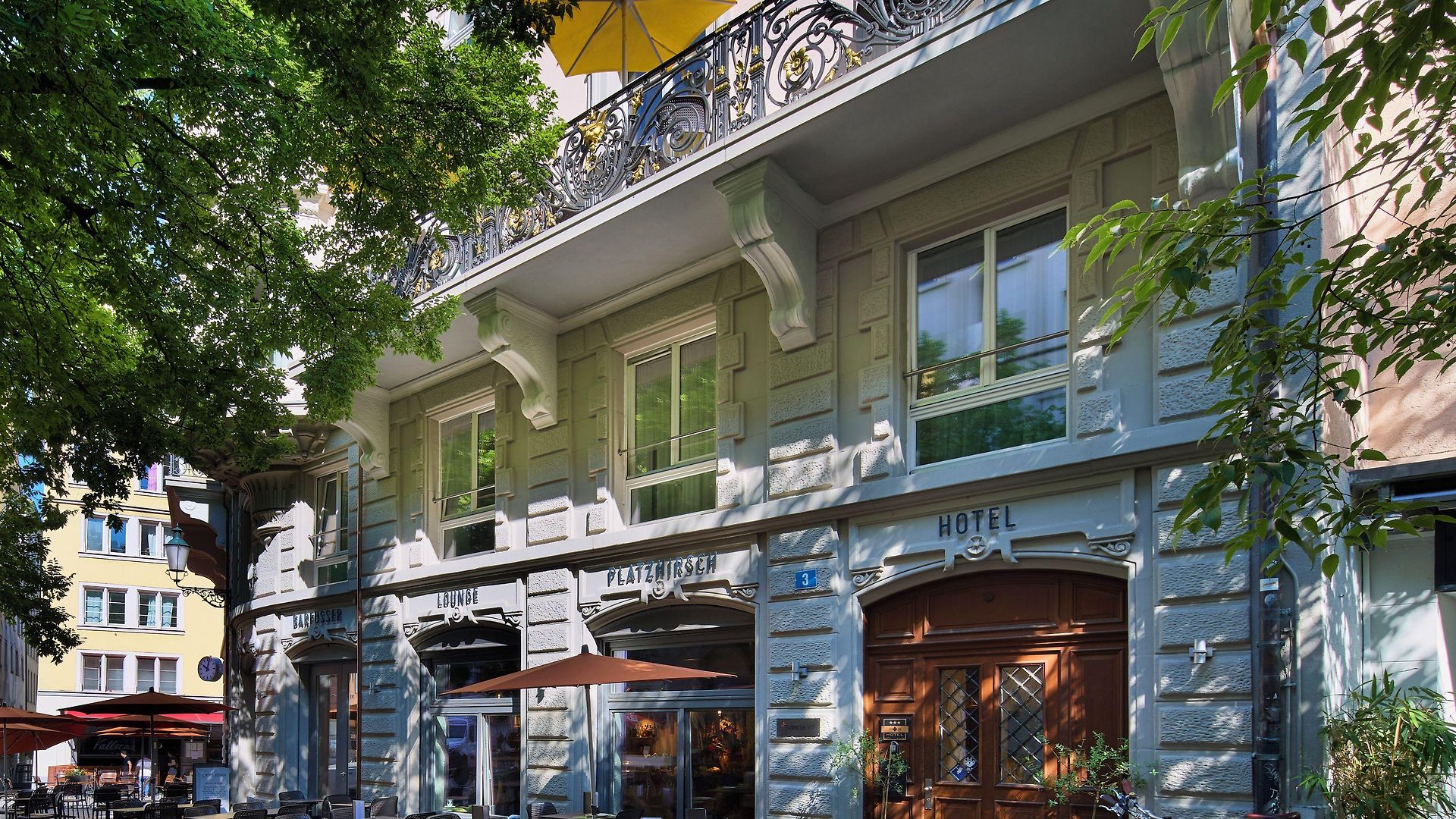 Hotel Platzhirsch - Downtown Boutique & Sushi Lounge