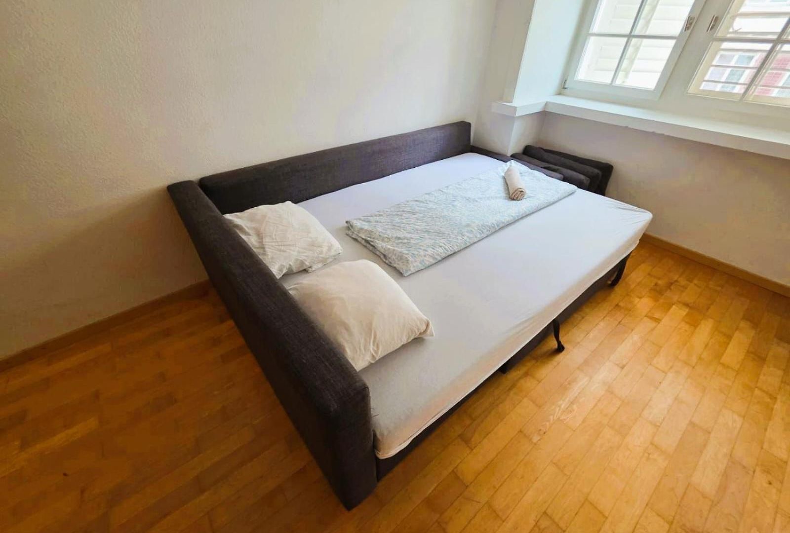 Apartment New Cozy 2 In Old Town Center Renn - Self Checkin