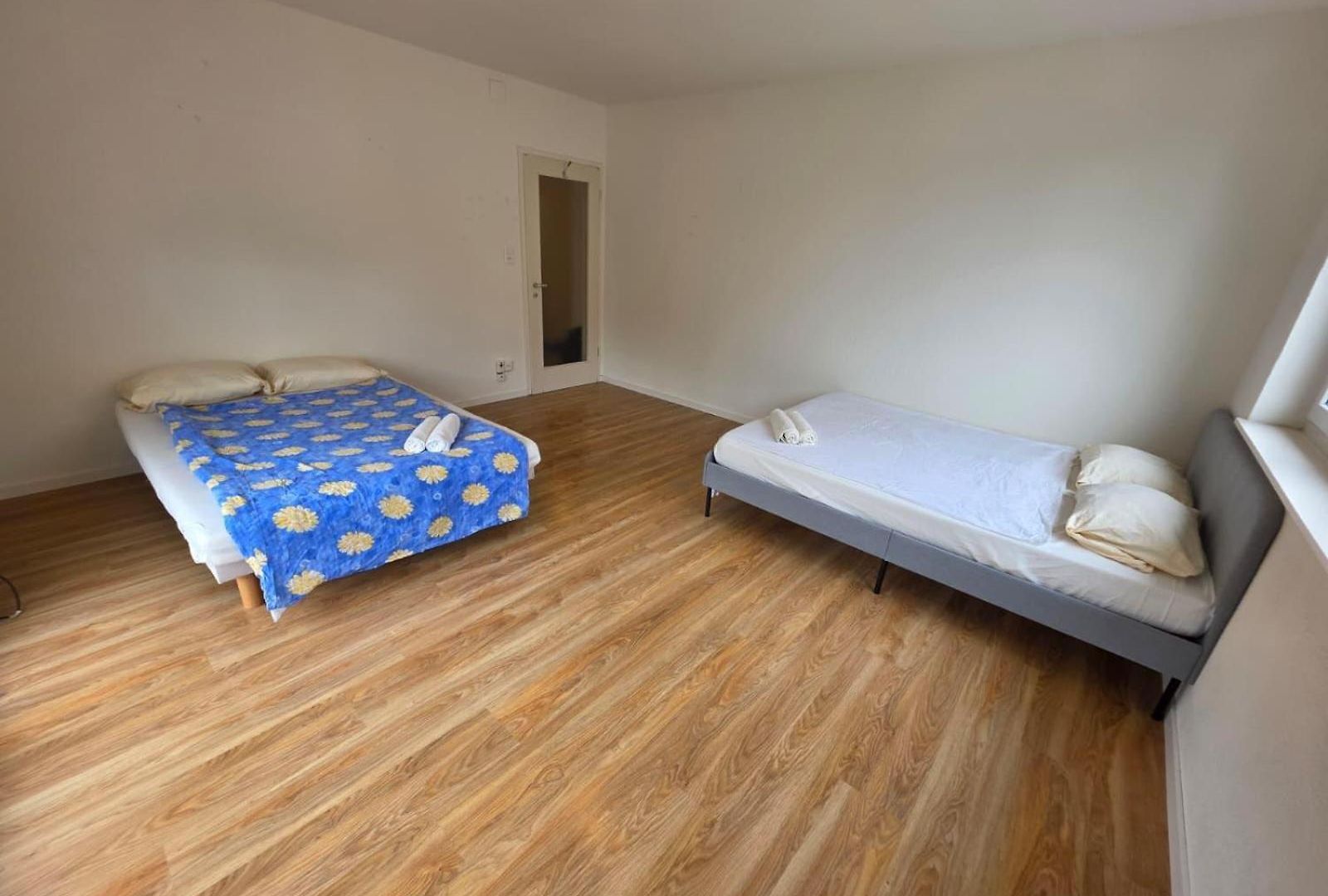 Large Flats, Center - Sche Apartment Zurich