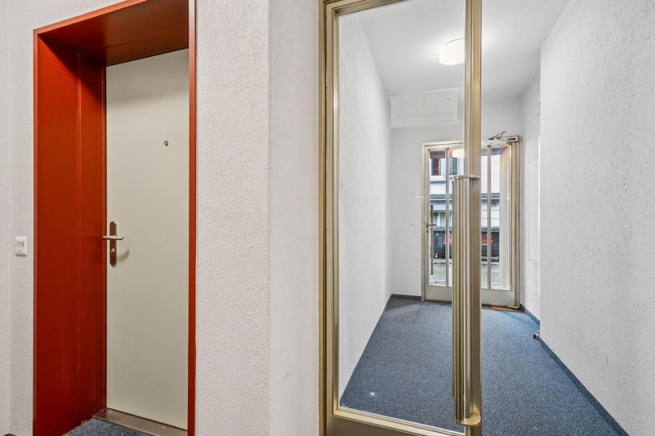 Apartment Exclusive Near Center - Color 4