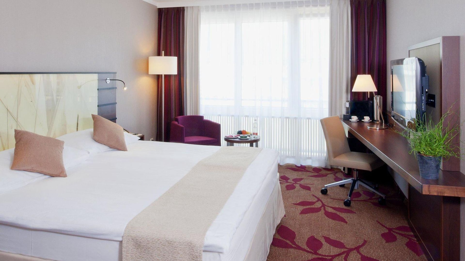 Ascot Hotel