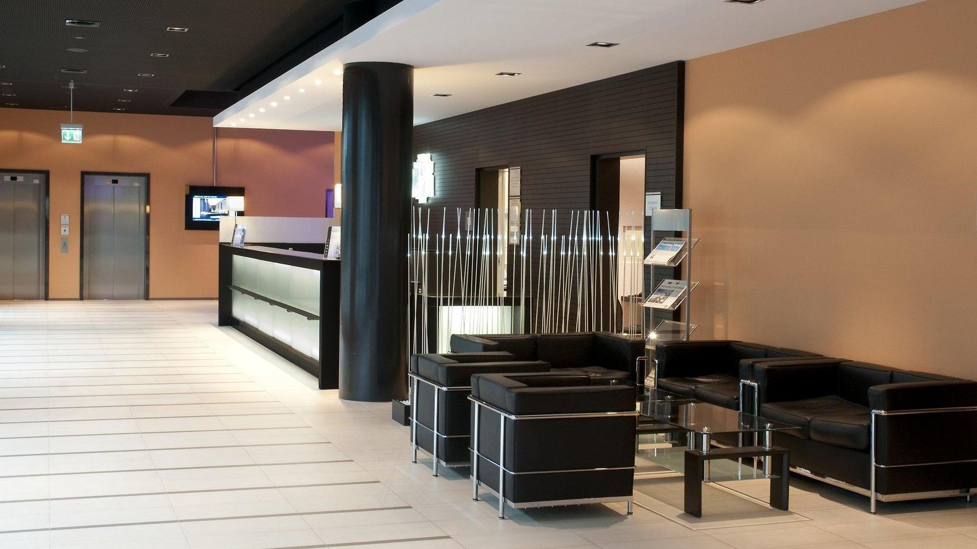 Messe, An Ihg 4* Zürich