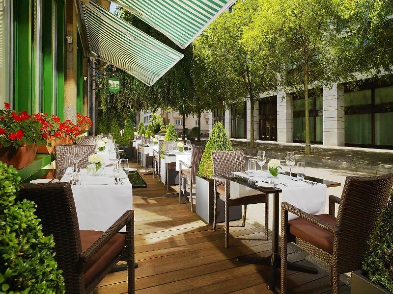 Hotel Neues Schloss Privat Zurich, Autograph Collection 5*