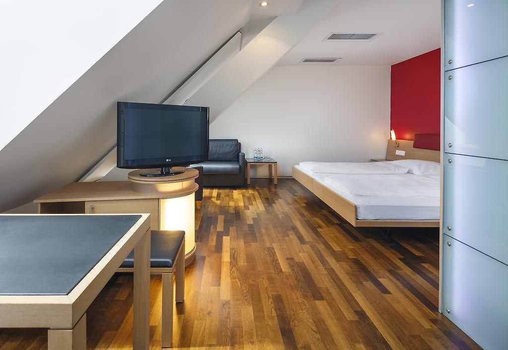 Coronado Zurich