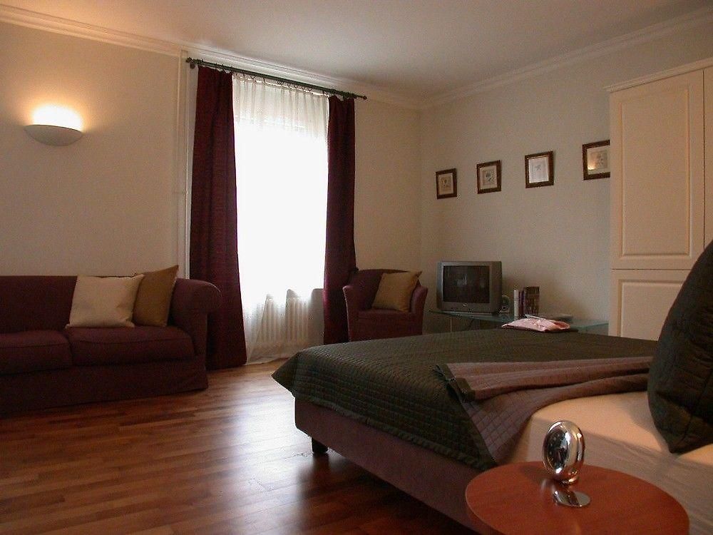 Visionapartments Albertstrasse - Self Check-in Apartment *