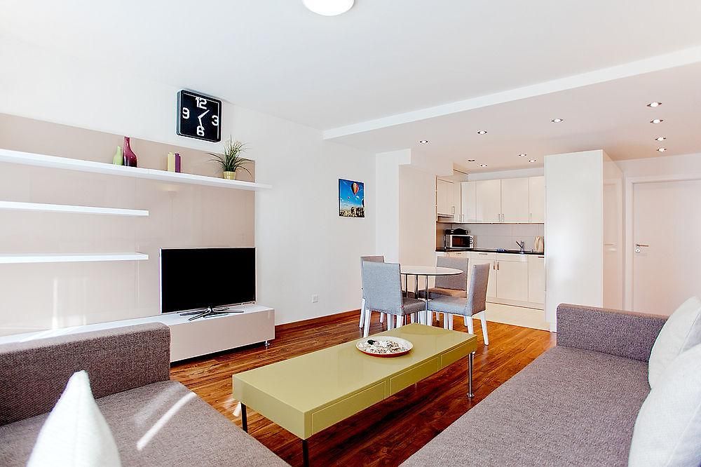 Luxury By Livingdowntown Apartment Zurich
