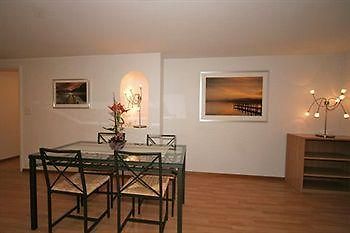 Apartment Swiss Star Wiedikon - Self Check-in Zürich