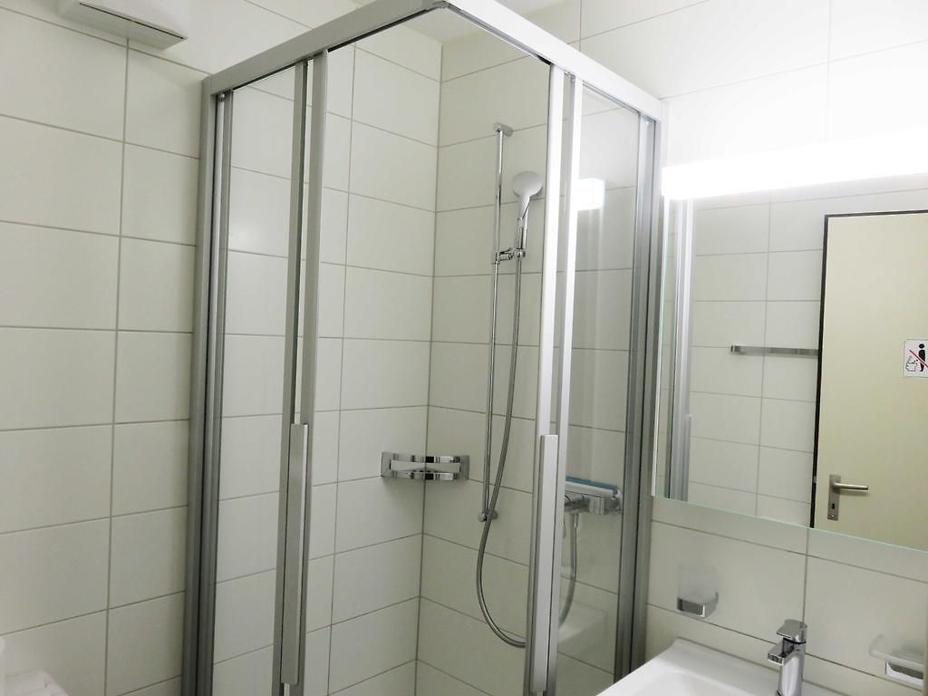 Swiss Star District 11 - Self Check-in Apartment *