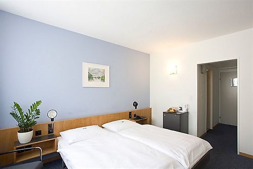 X-tra Hotel 3*