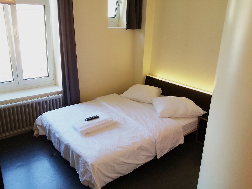 Easyhotel Centre Hotel