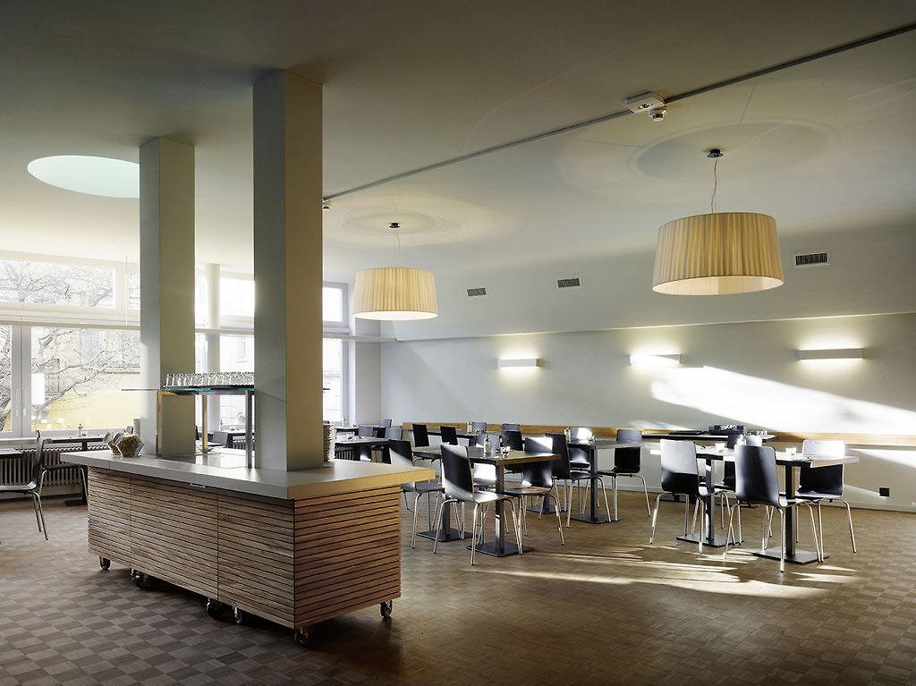 Hotel Marta - 1950's Architecture In Zurich's Vibrant Old Town, Near Main Station 2*