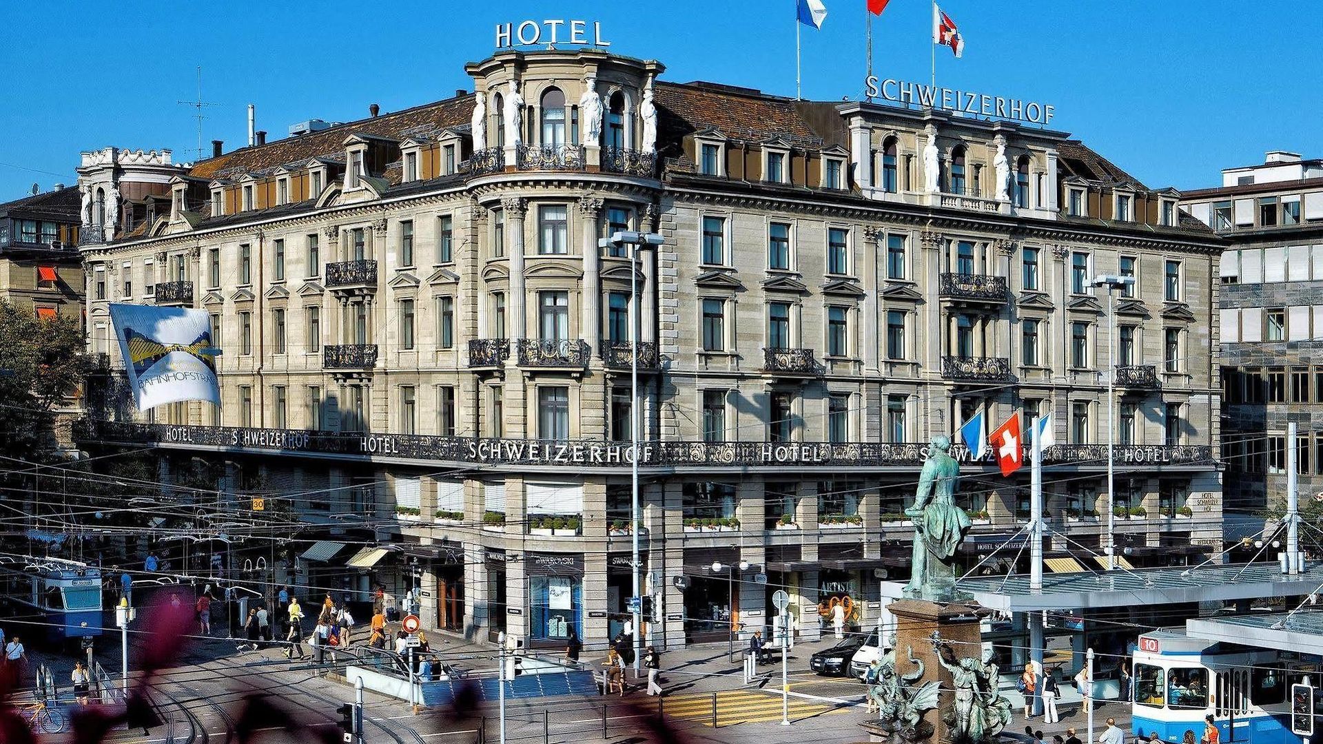 Schweizerhof Hotel 5*