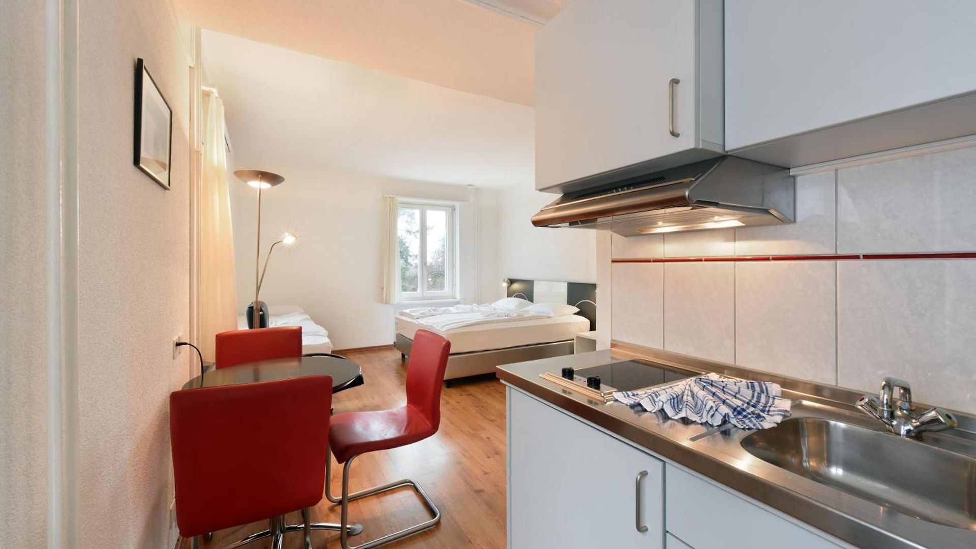Swiss Star California - Self Check-in Apartment *