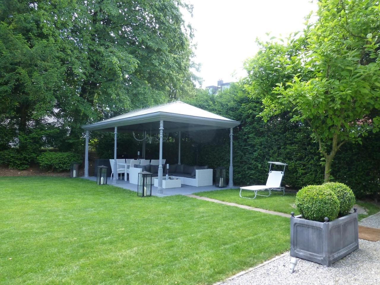 Private In Villa *