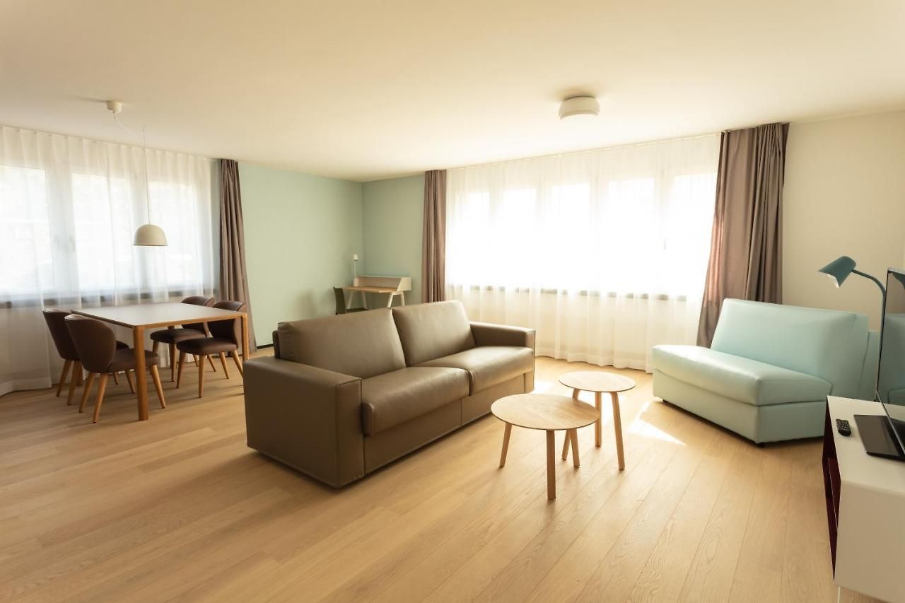 Apartment Ema House Serviced Superior Downtown
