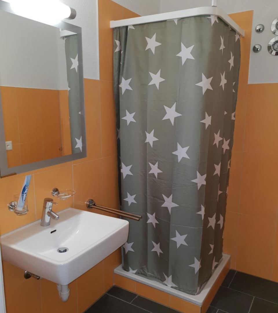 Homestay City Hotel *