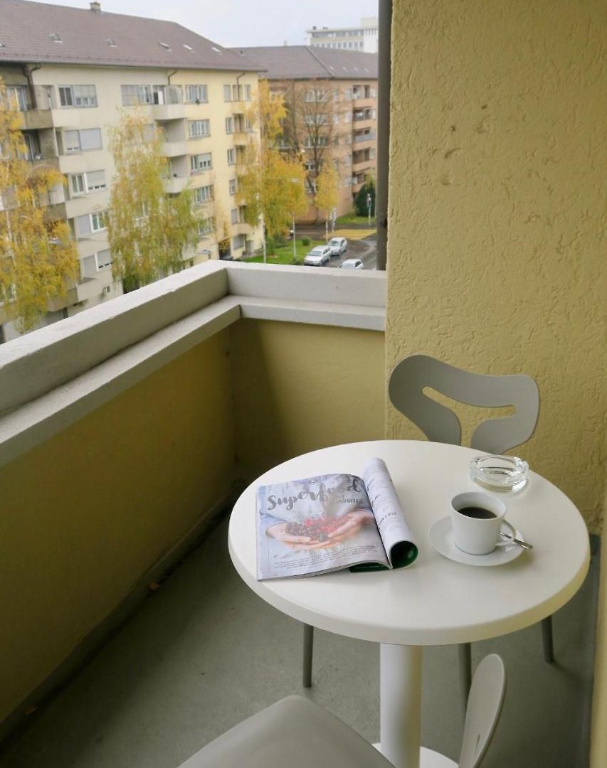 Apartment Furnished Homes *
