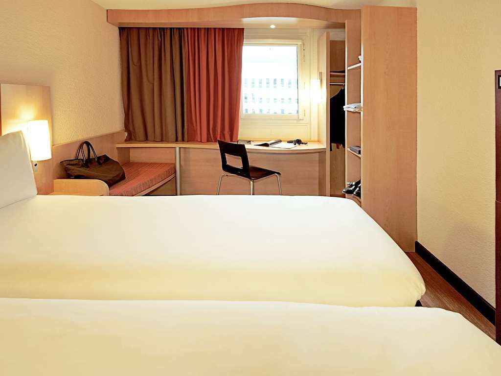 Ibis West Zurich