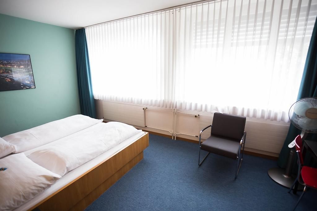X-tra Hotel 3*