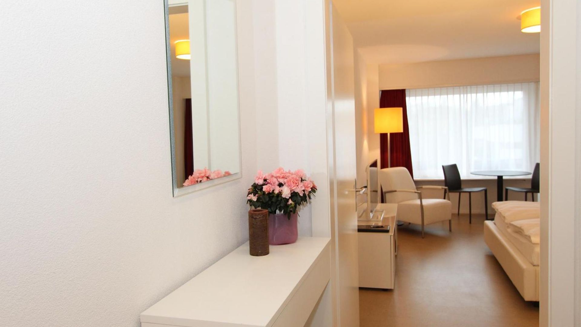 - Forchstrasse Apartment