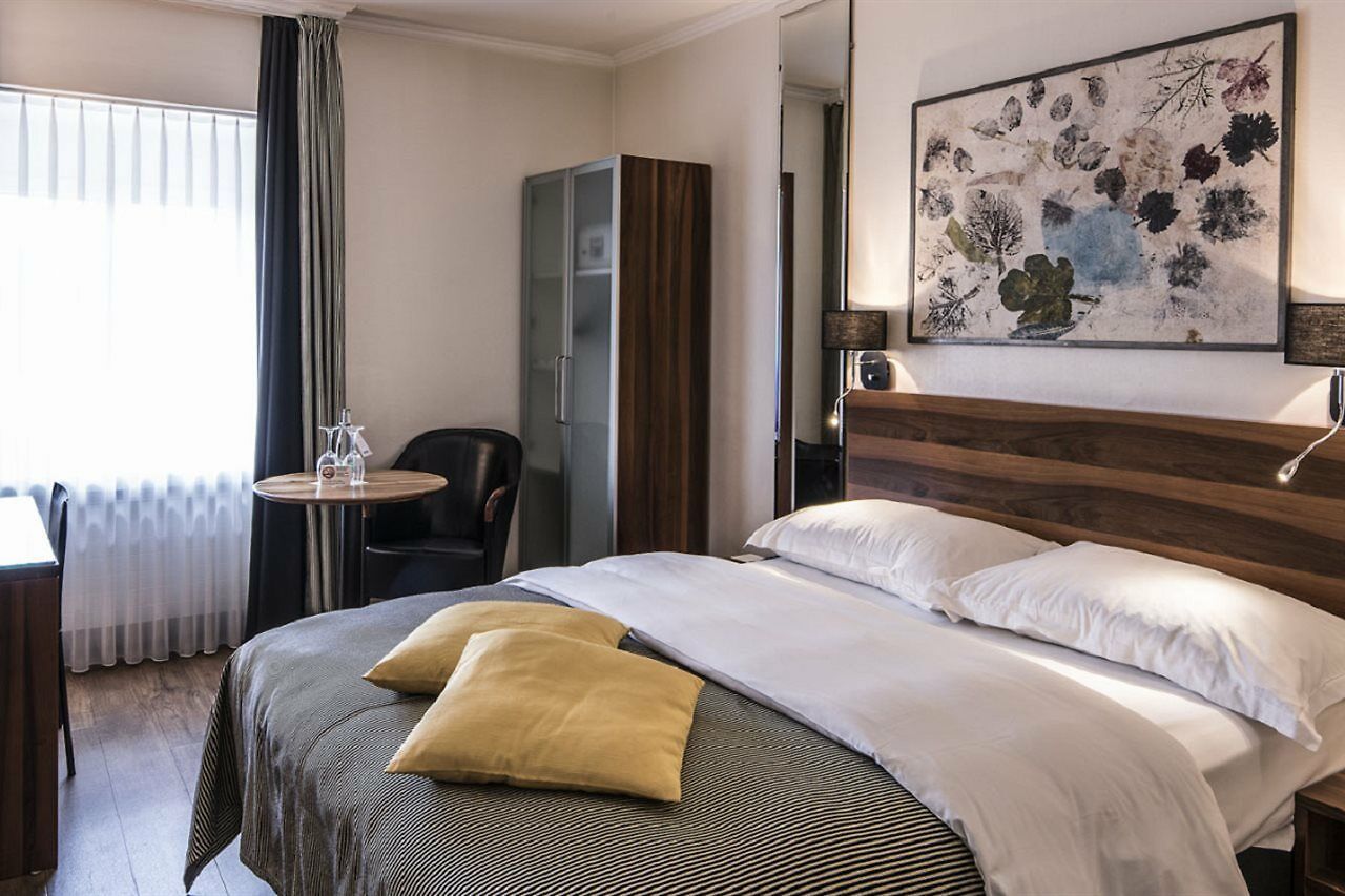 Plaza Hotel 4*