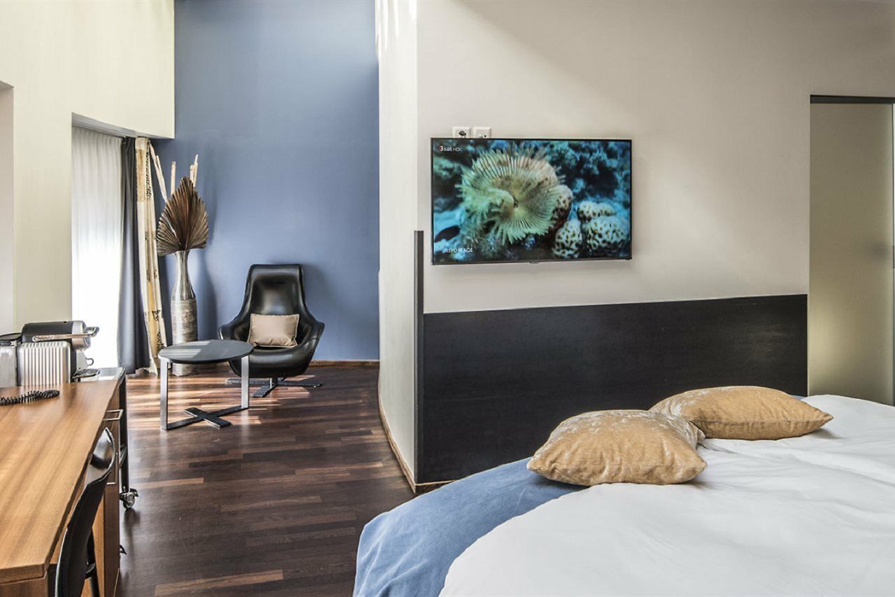 Hotel Plaza 4*