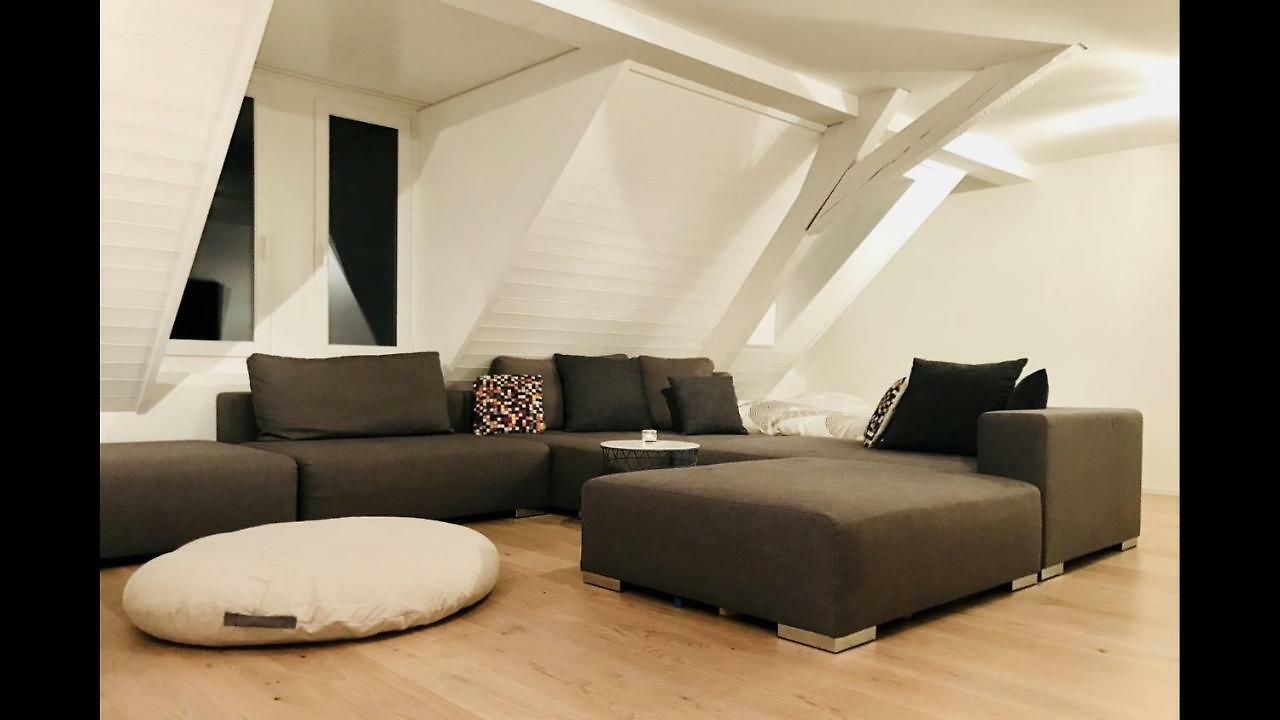 Luxury Penthouse Apartment *