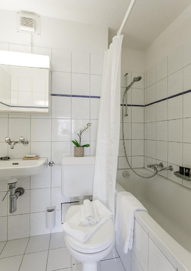 Swiss Star Tower - Self Check-in Apartment