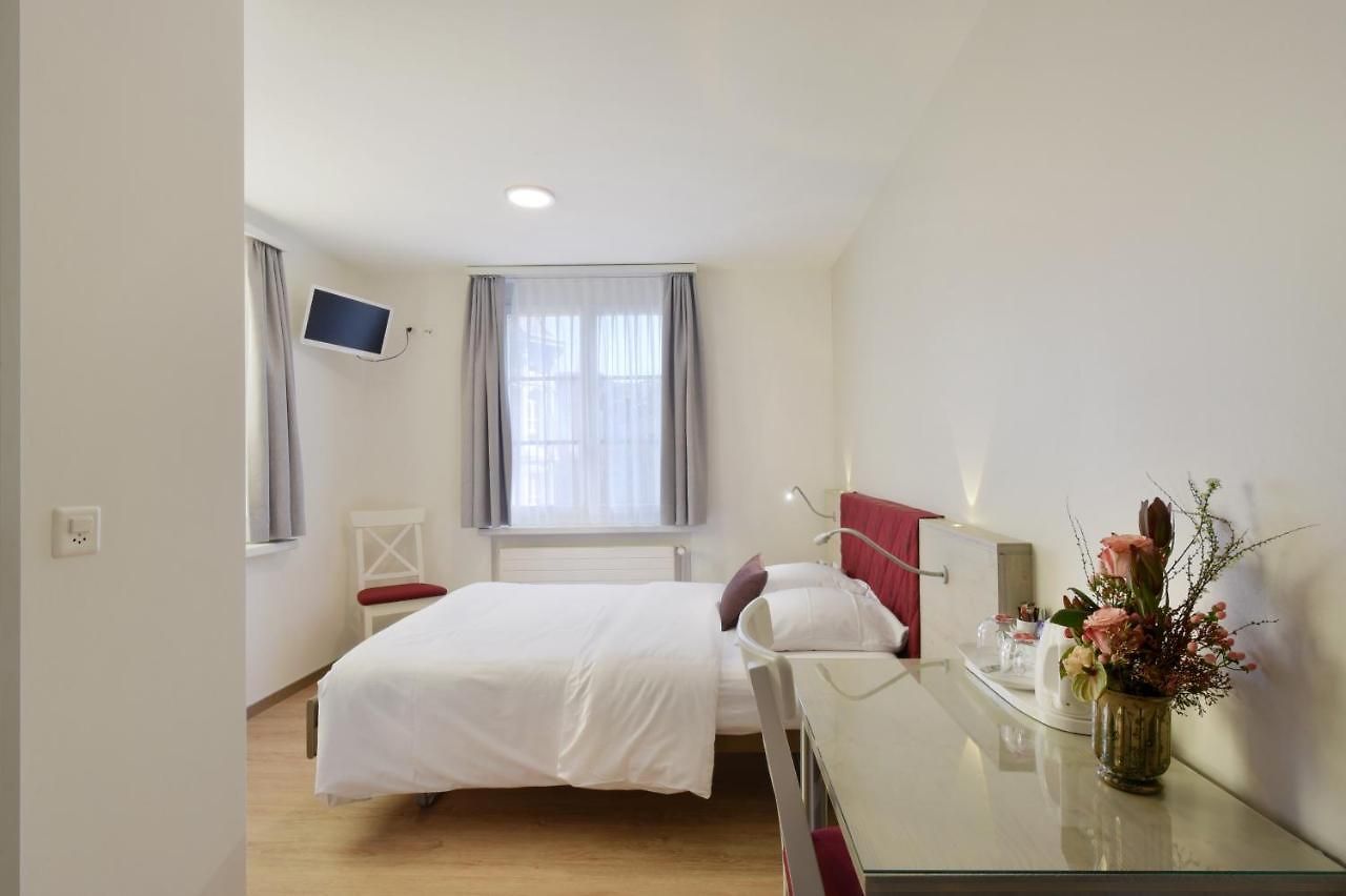Hotel Hirschen 3*