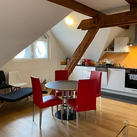 Zuerizimmer Homestay