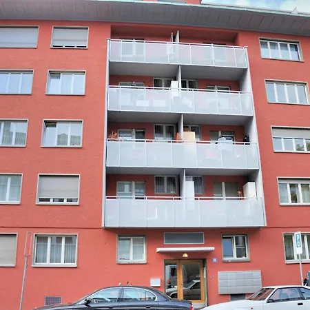 Near Stadelhofen Station - Mill 502