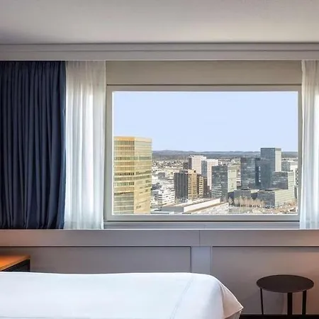 Becozy Self Check-in & Pop-up Hotel