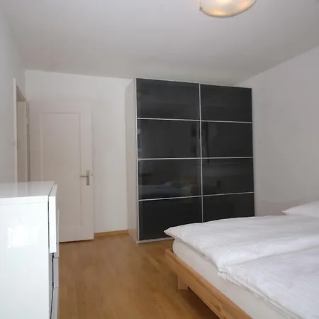 Big 1br In The Center - Mill 355 Apartment