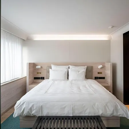 Becozy Self Check-in & Pop-up Hotel 4*